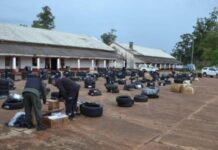 Gendarmería en Corrientes: decomisan 489 neumáticos y 18 mil paquetes de cigarrillos en encomiendas en Cuay Grande