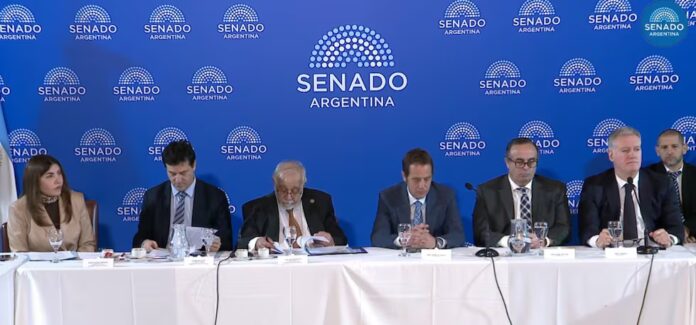 senadores